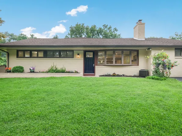 810 Ridley Creek Dr, Media, PA 19063