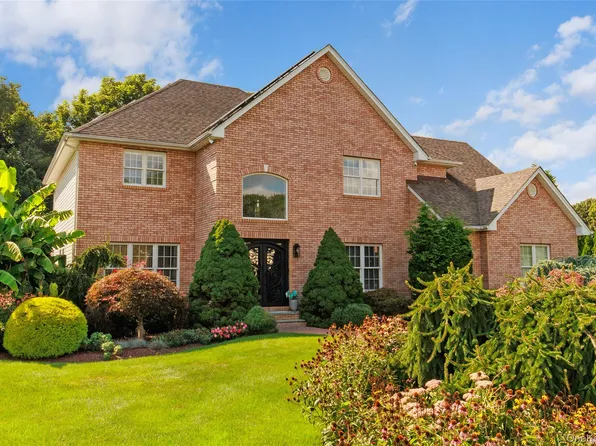 20 Millennium Court, Bohemia, NY 11716