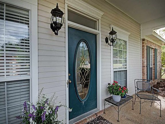 4th image of 1031 Riverchase North Dr