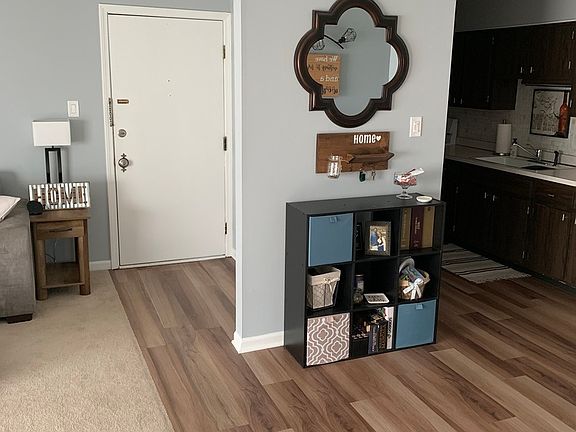 5th image of 10801 S Keating Ave APT 3NE