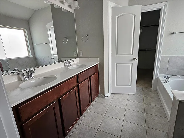 3609 Texel Ln — Photo 26