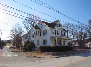 600 S Main St, Stewartsville, NJ 08886