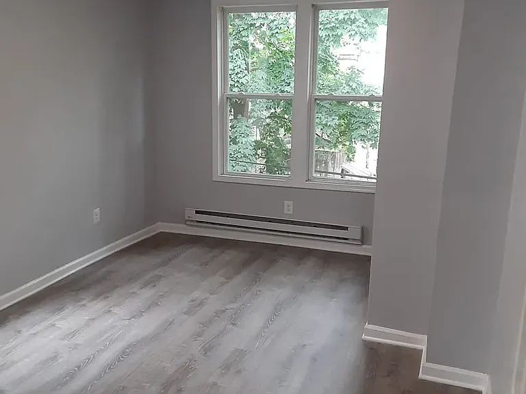 68 W Rockland St #2 — Photo 19