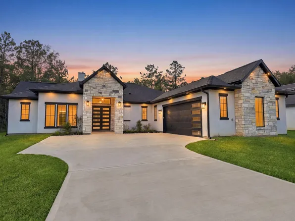 1369 Road 6604, Dayton, TX 77535