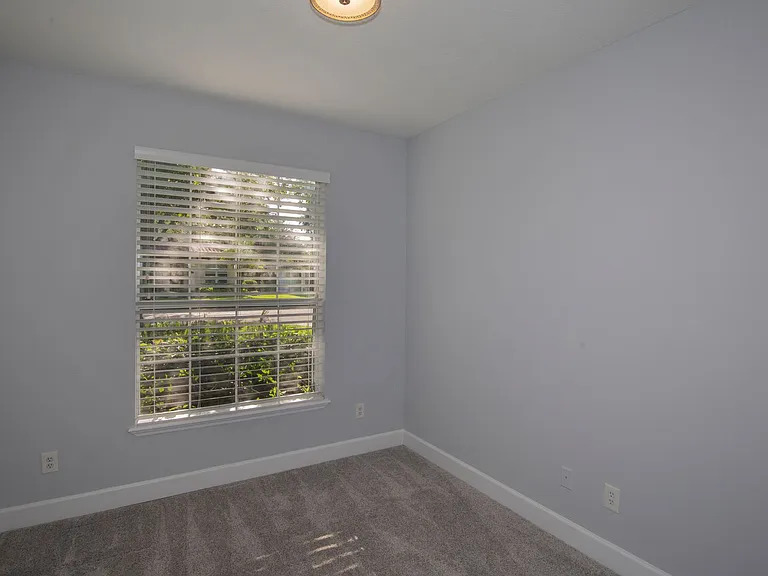 3219 Oberlin Ave — Photo 25