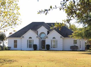 123 Ed Smith Rd, Humboldt, TN 38343