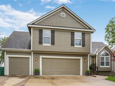 2101 SW Post Oak Rd, Lees Summit, MO, 64082
