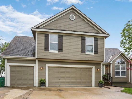 2101 SW Post Oak Rd, Lees Summit, MO 64082