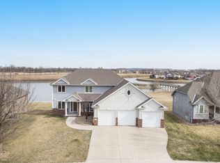 5201 Crogans Way Rd, Council Bluffs, IA 51501