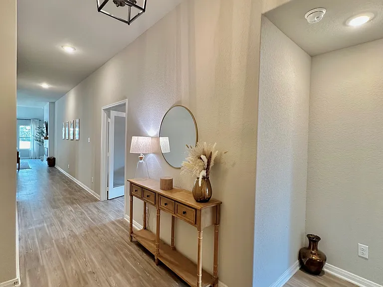 1112 Elm Fall — Photo 9