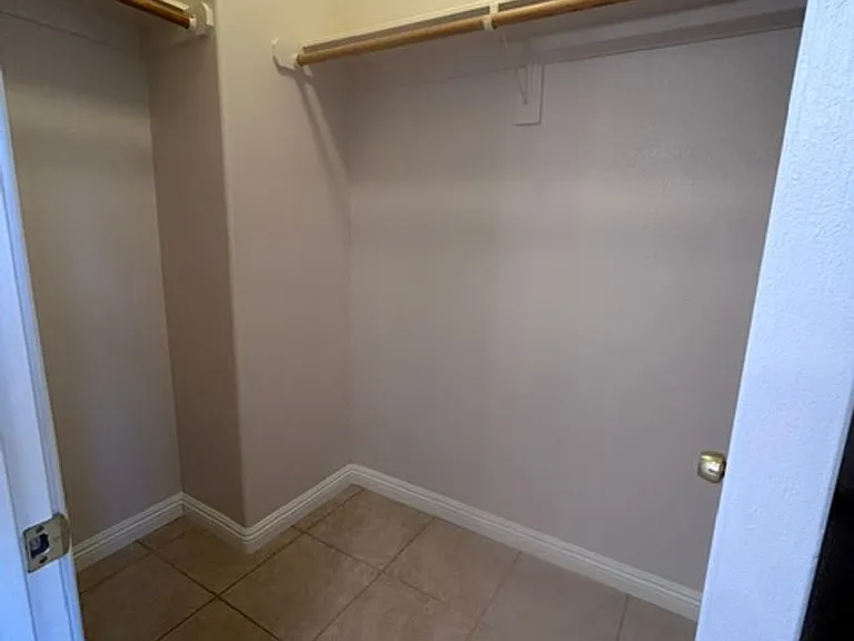 452 E Sunset Rd — Photo 23