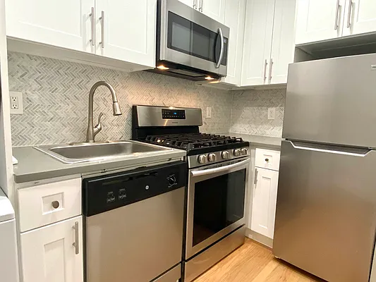 Rented by Corcoran | media 9