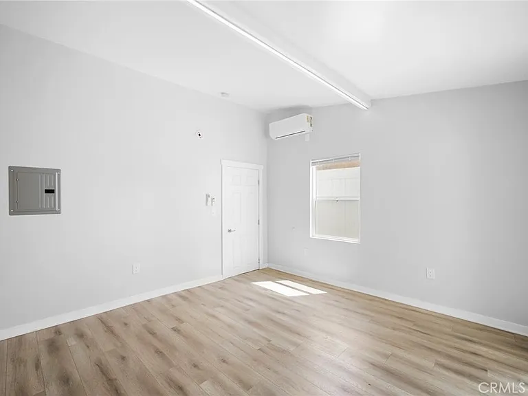 13840 Community St — Photo 12