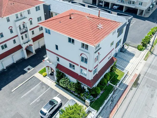 462 Oceanfront, Long Beach, NY 11561