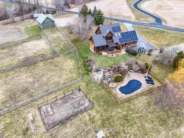 12 Phelps Lane, South Hero, VT 05486