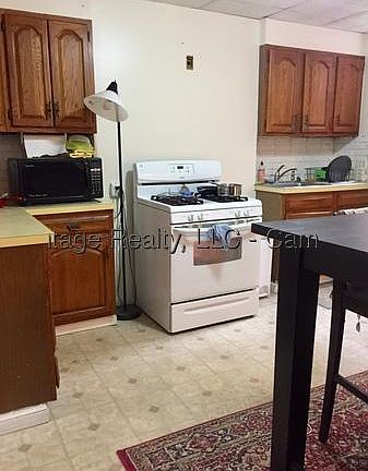 4th image of 30 Plymouth St #A