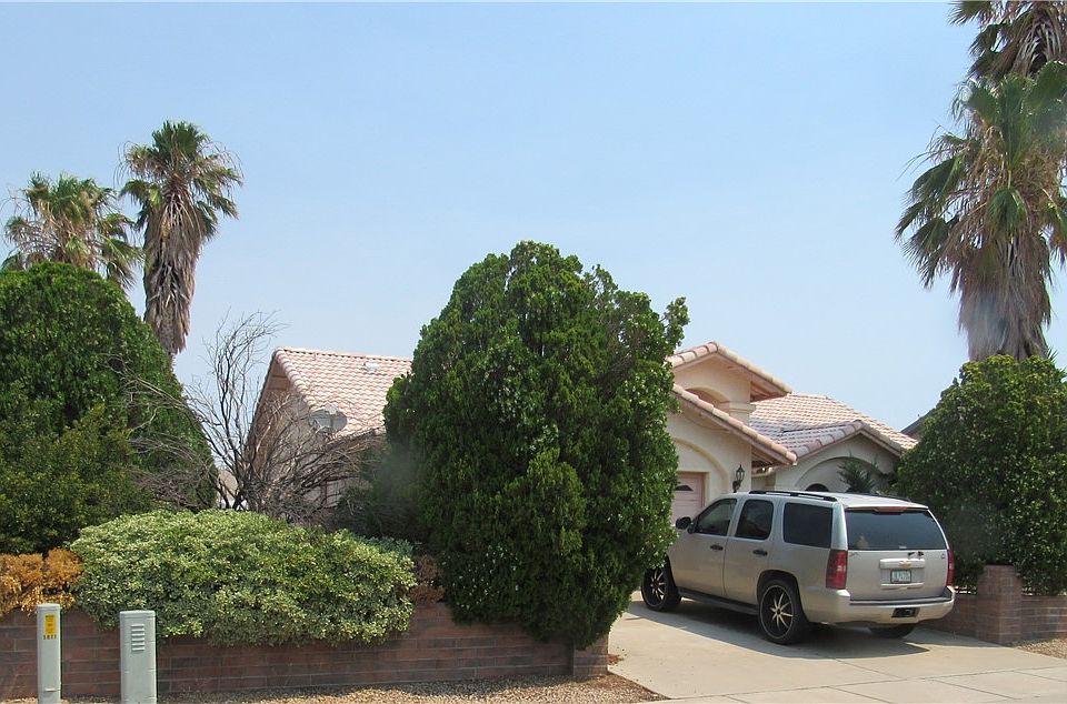 2nd image of 3079 Brenda Circle
