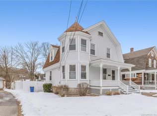 33 William St, Pawcatuck, CT 06379
