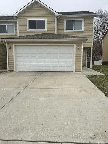 831 Whitetail Ct — Photo 1