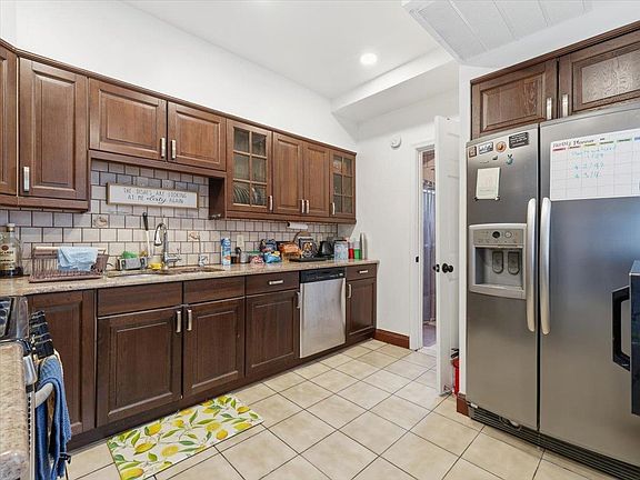 5th image of 207 19th St Floor 1