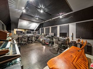 816 Seward St, Los Angeles, CA 90038