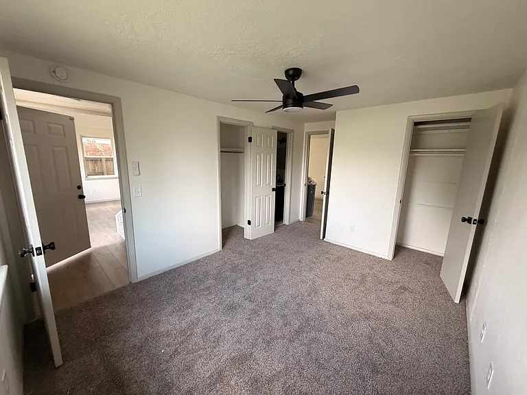 912 SW 5th St — Photo 11