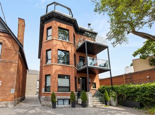 201 Maclaren St #3, Ottawa, ON K2P 0L4