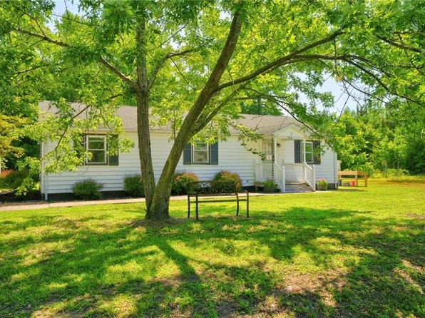 764 Greenway Rd, Suffolk, VA 23434