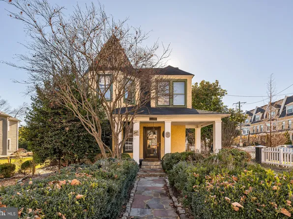701 Lawrence St NE, Washington, DC 20017