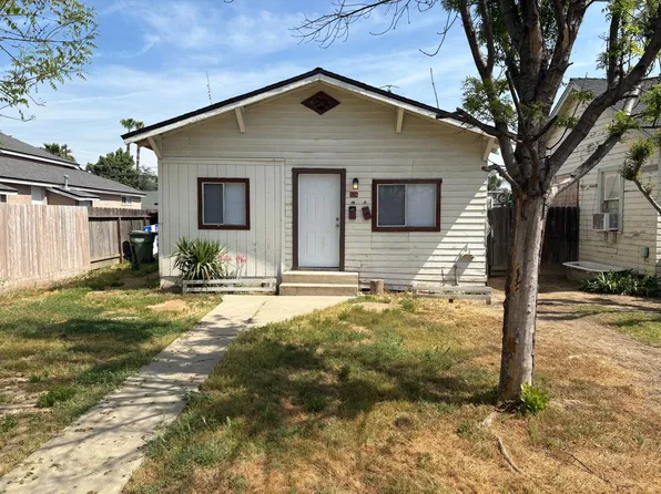 326 S L St, Dinuba, CA 93618