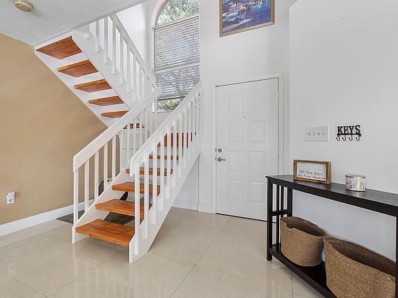 3rd image of 584 N University Dr #1606