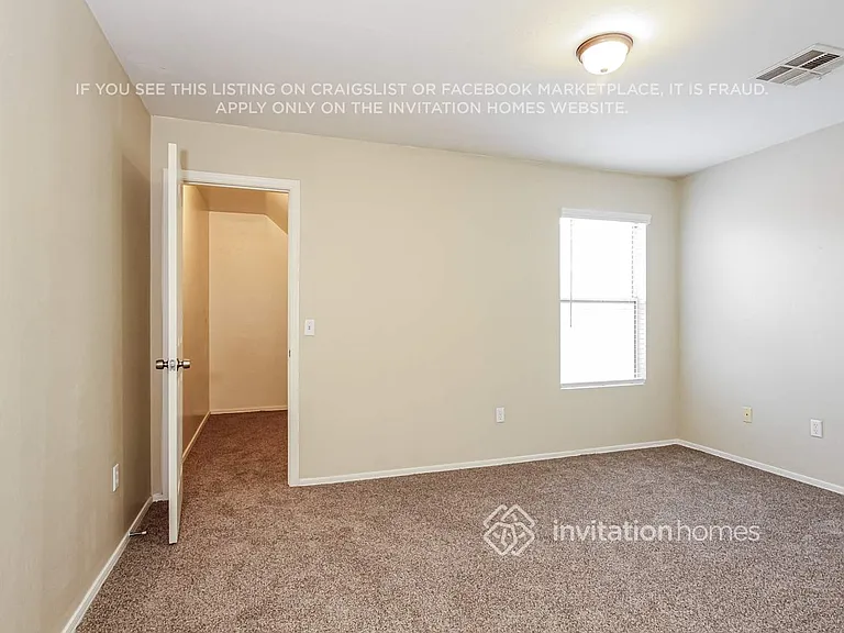 7421 S 40th Ln — Photo 13