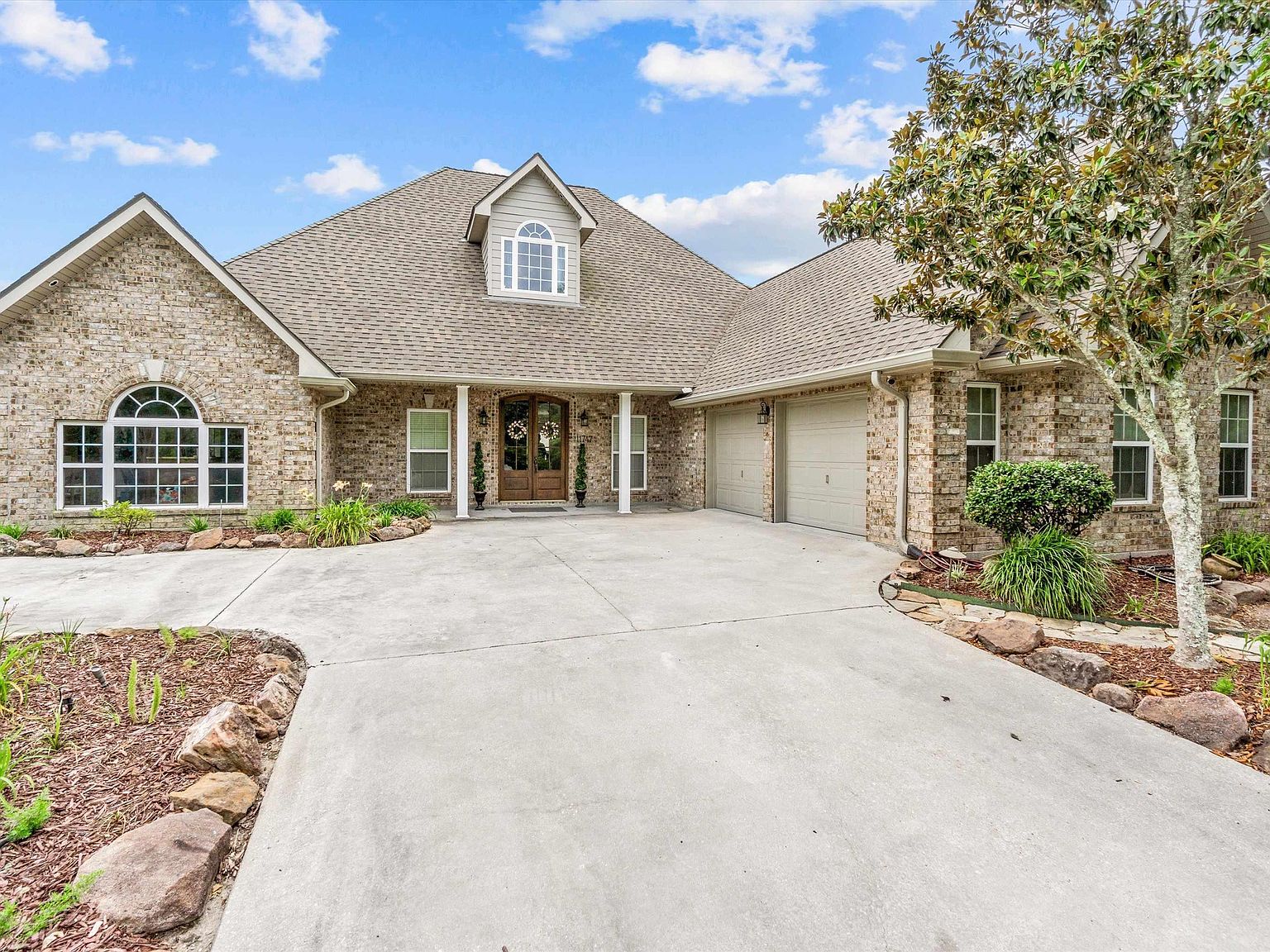 11747 Home Port Dr, Saint Amant, LA 70774 | Zillow
