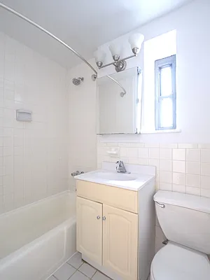 Rented by City Connections Realty | media 14