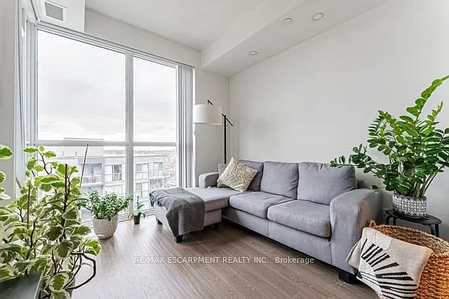 5230 Dundas St #A501 — Photo 8