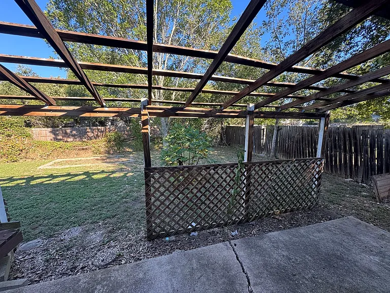 1920 Nevada St — Photo 13