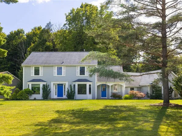 2 White Briar, Pittsford, NY 14534