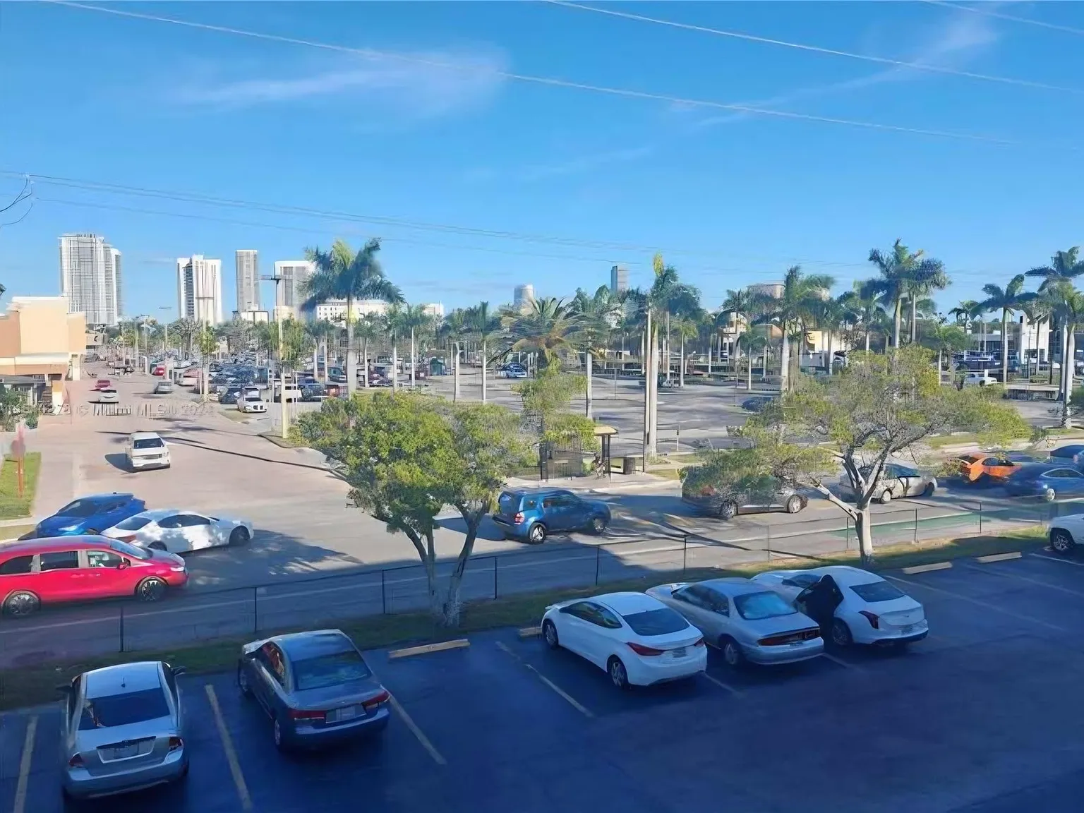 1 bed, 1.5 bath, 732 sqft, $1,800 — Photo 4