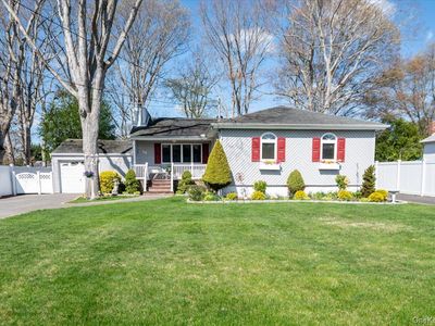 76 Beatrice Avenue, West Islip, NY, 11795