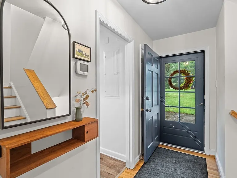 3509 Westglen Rd — Photo 38