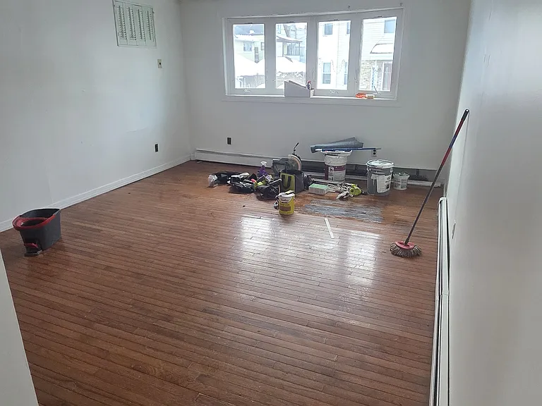 72-74 Maple St #1 — Photo 2
