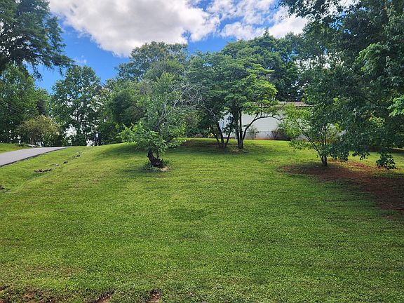 5th image of 152 Oliver Dr