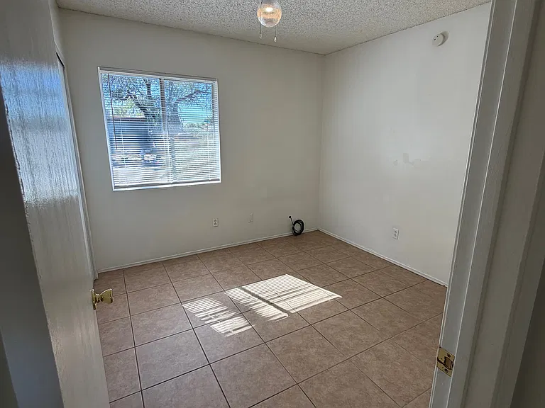 8251 E 34th St — Photo 12