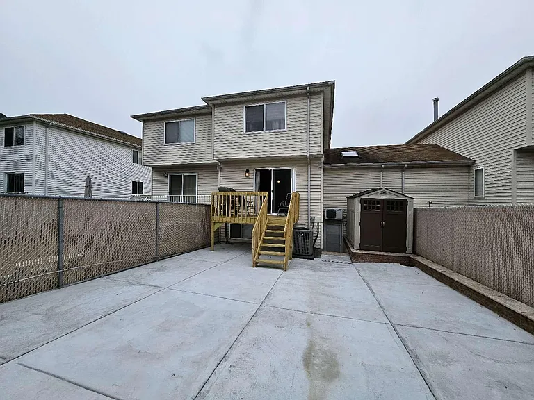 783 Rossville Ave #2 — Photo 8