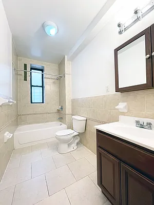 Rented by Bohemia Realty Group | media 19