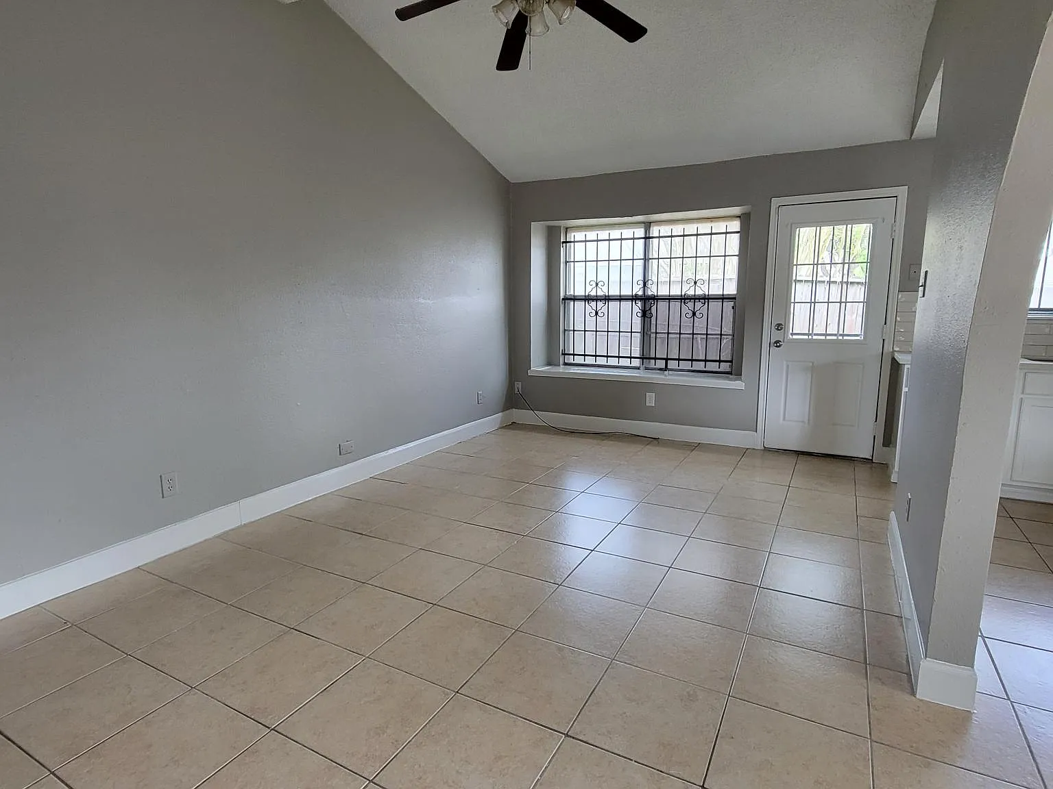 4863 Beechaven Street — Photo 3