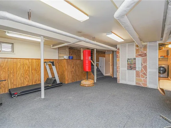 33 Wellington Court image 26 of 39