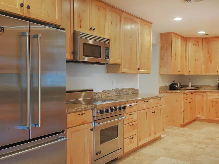 6332 E Earll Dr — Photo 9