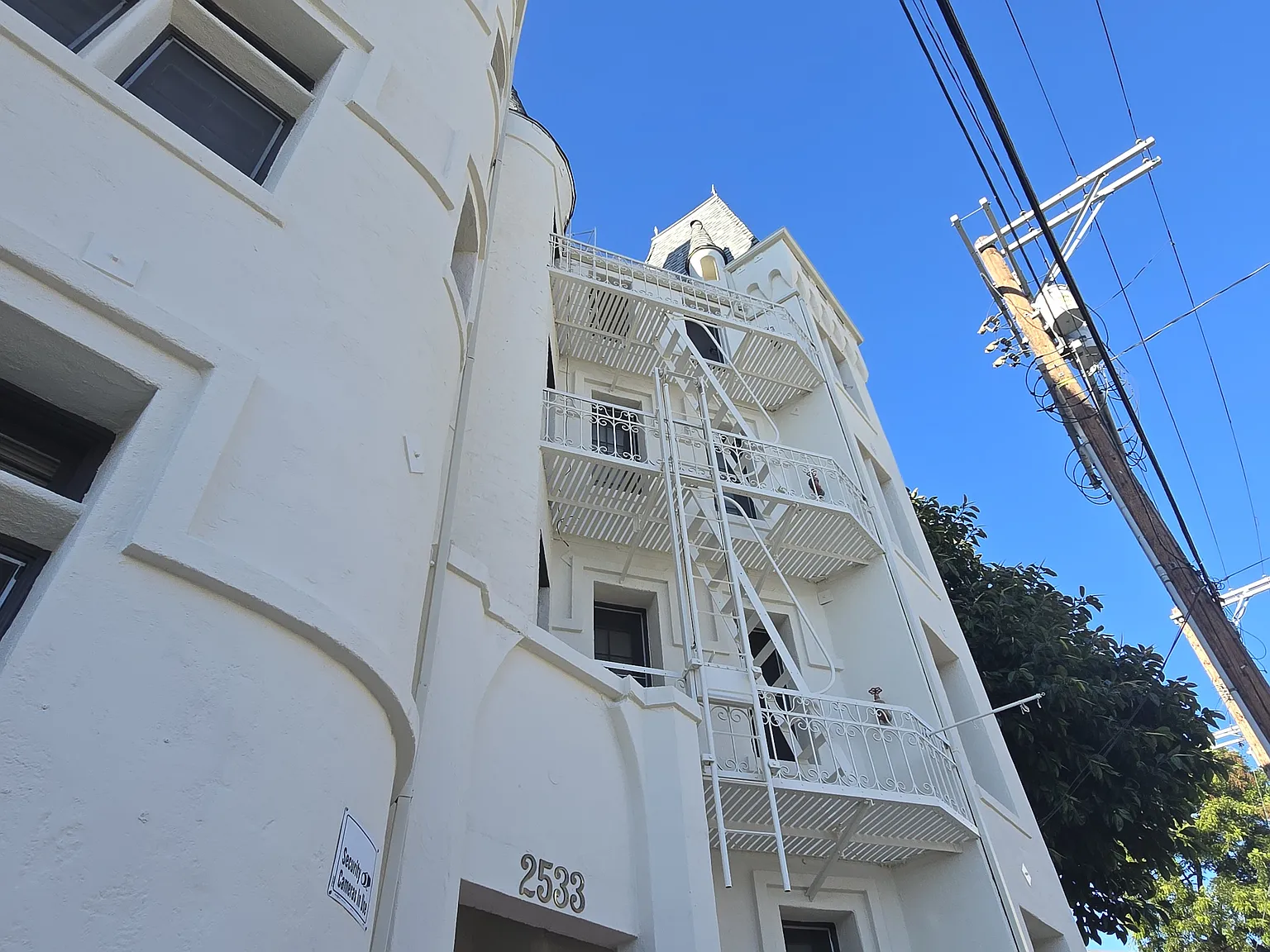 MONTE VISTA APARTMENTS — Photo 2