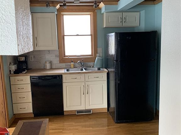 5th image of 200 N Court St